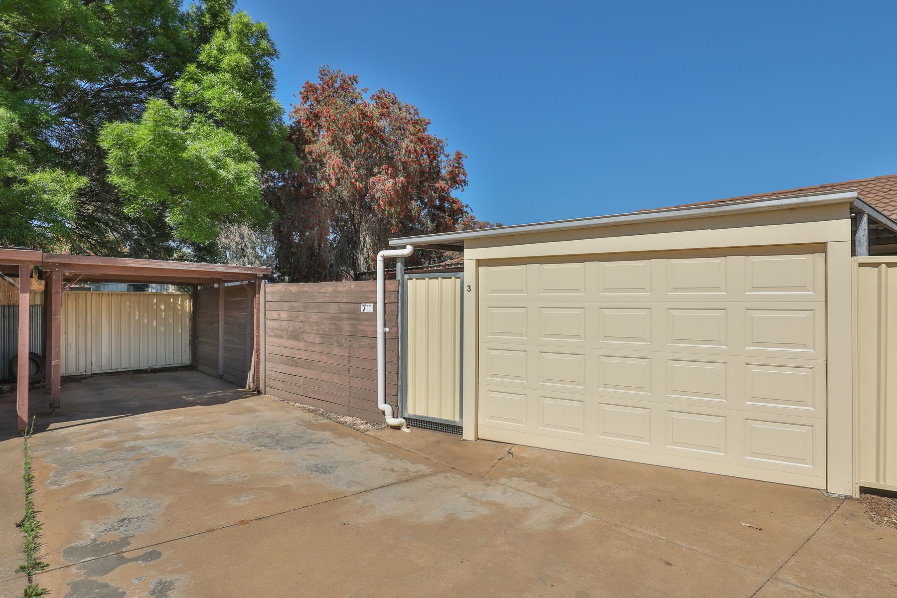 3/248 Seventh Street