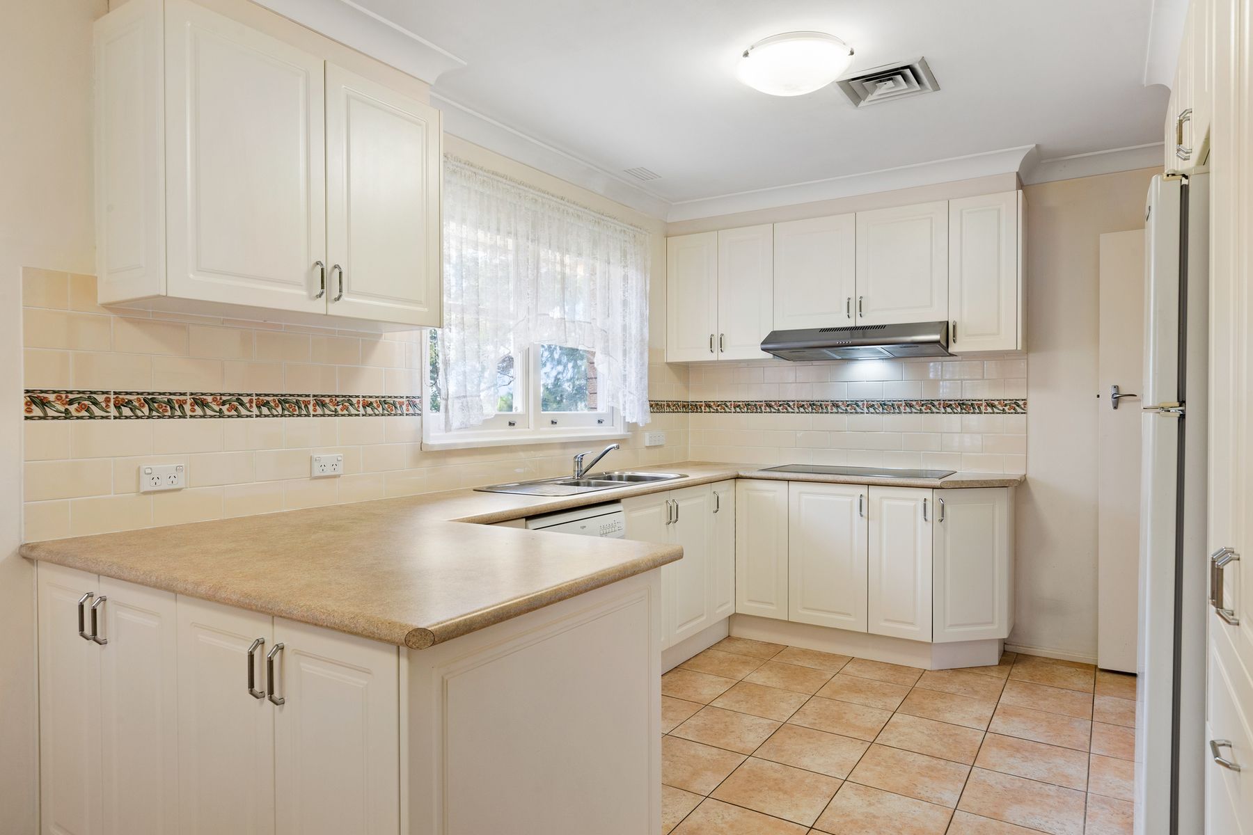 Joseph Drive, Orange, NSW 2800, Leonay - Thumbnail 6