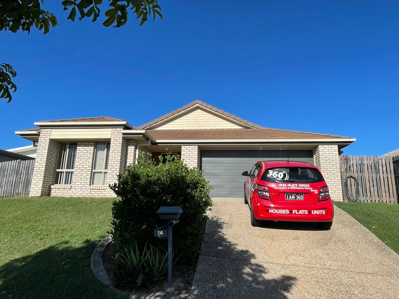 14 Crestview Crescent, Bucasia QLD 4750, Bucasia - Thumbnail 2