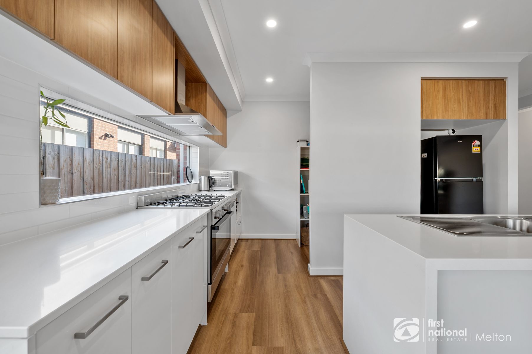 12 RHEOLA STREET, Eynesbury VIC 3338, Eynesbury - Thumbnail 2