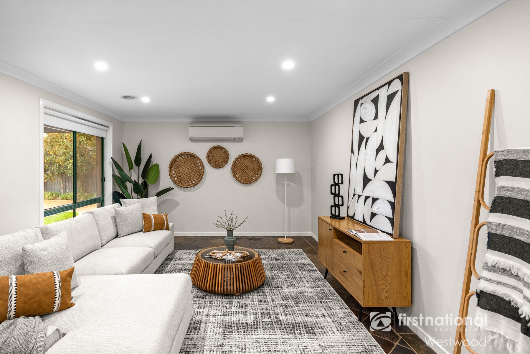25 Gabrielle Close, Werribee VIC 3030, Werribee - Thumbnail 4