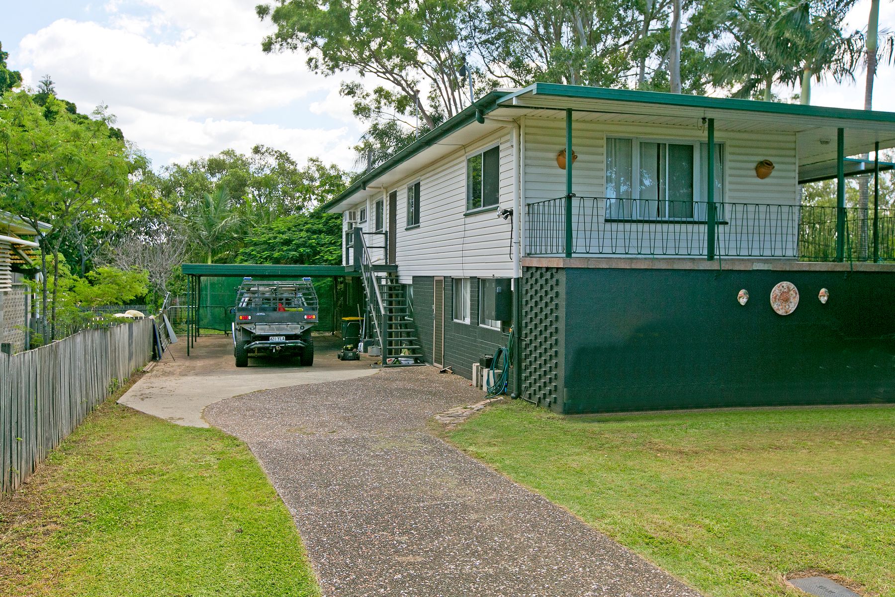 39 Kianawah Road, Wynnum West QLD 4178