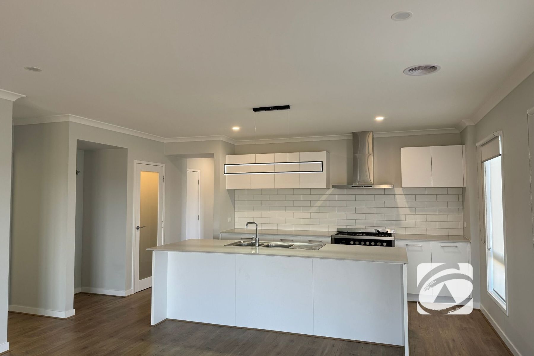 11 Tassel Drive, Warragul VIC 3820, Warragul - Thumbnail 2