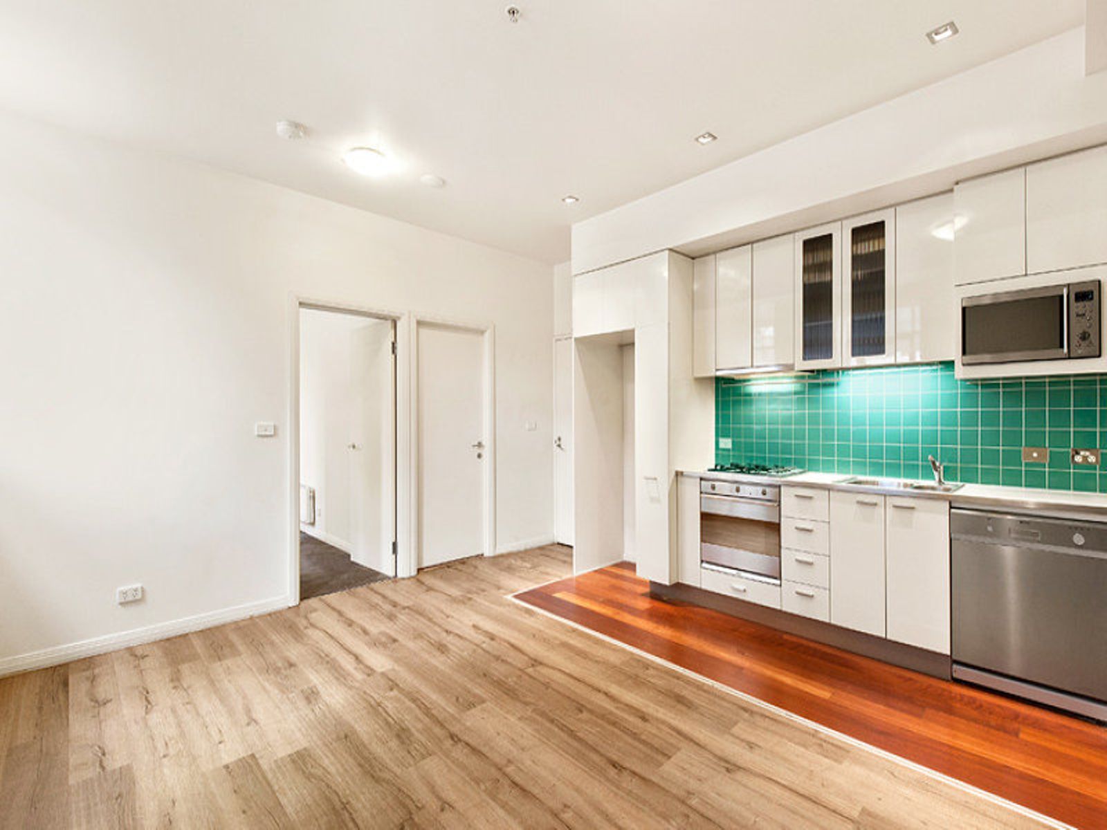 L1/68 La Trobe Street, Melbourne - Thumbnail 2