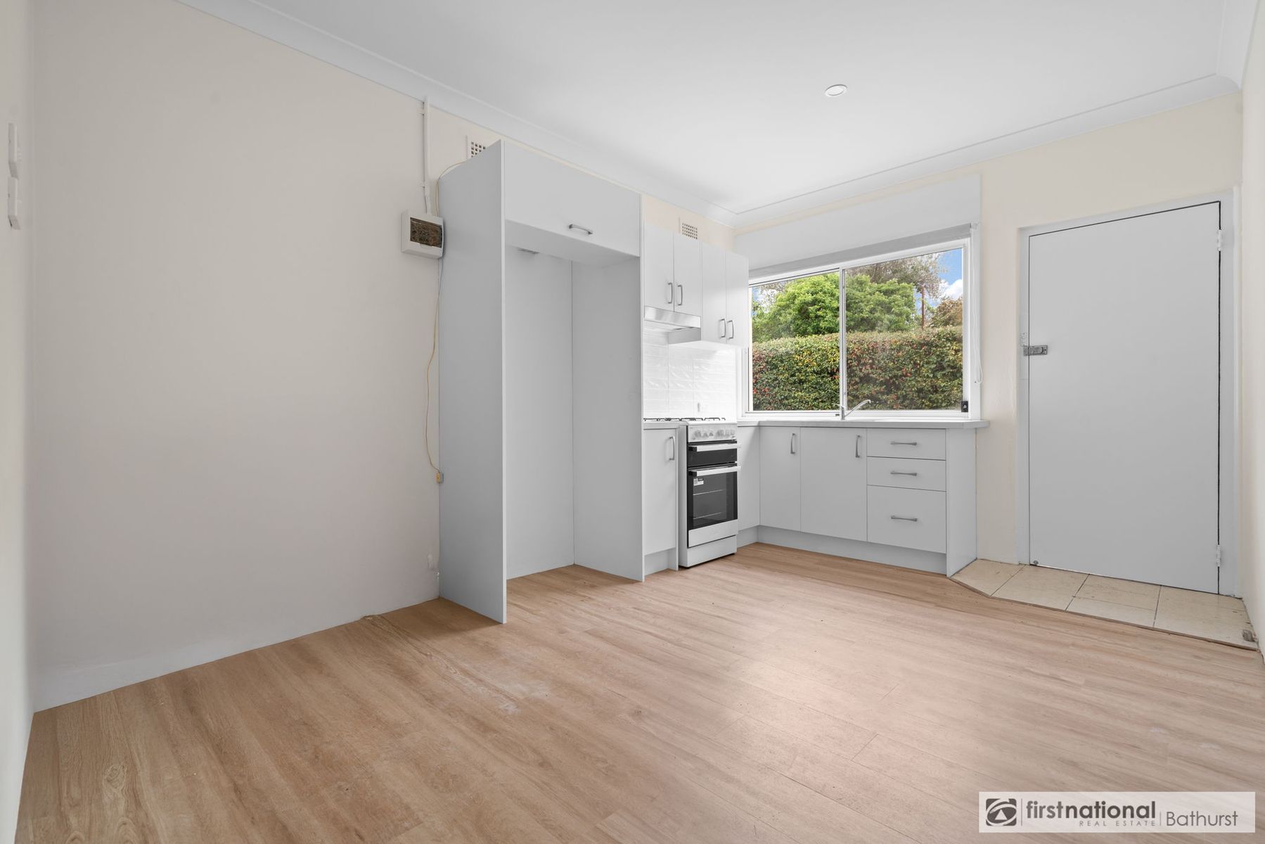 7/149 Seymour Street, Bathurst NSW 2795, Bathurst - Thumbnail 2