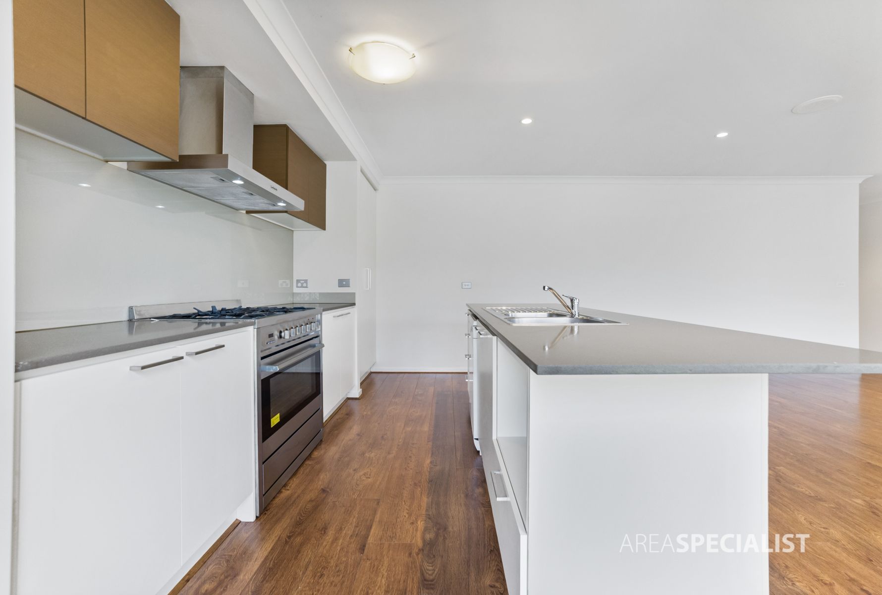 35 Attunga Grove, Werribee, VIC 3030, Werribee - Thumbnail 6