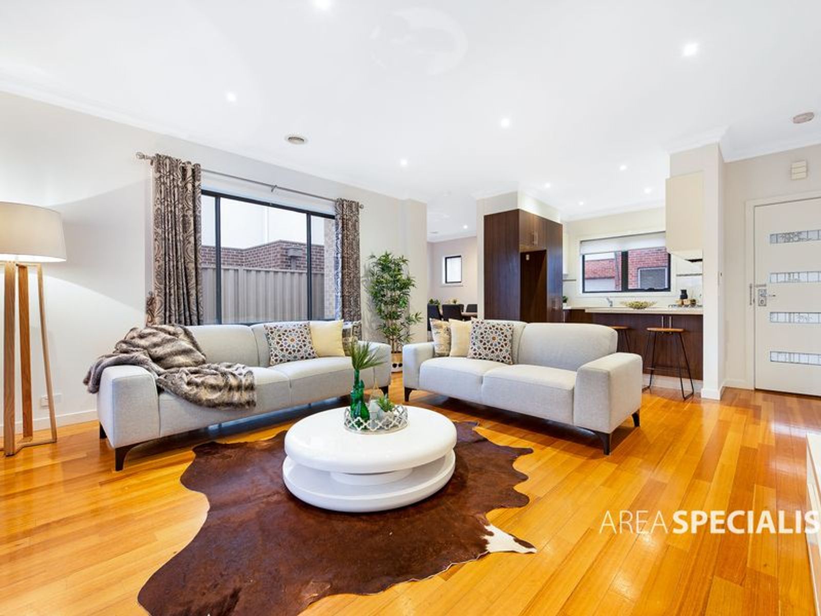 13/566, Springvale South - Thumbnail 2