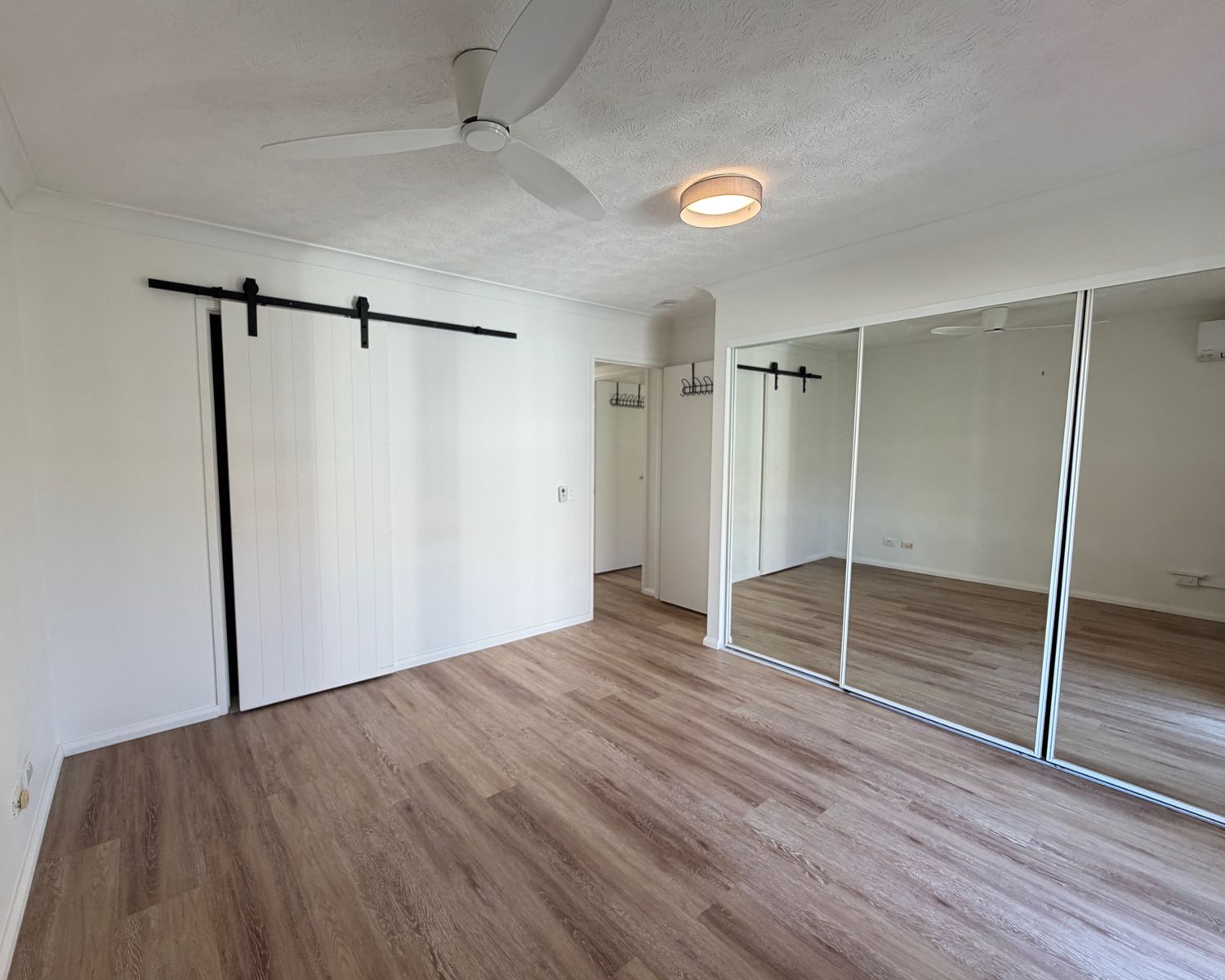 13/30 Dalpura Street, Chevron Island QLD 4217, Chevron Island - Thumbnail 6