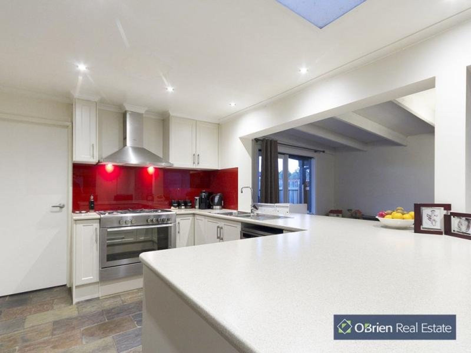 4 Dealbata Avenue, Endeavour Hills, VIC 3802, Endeavour Hills - Thumbnail 2