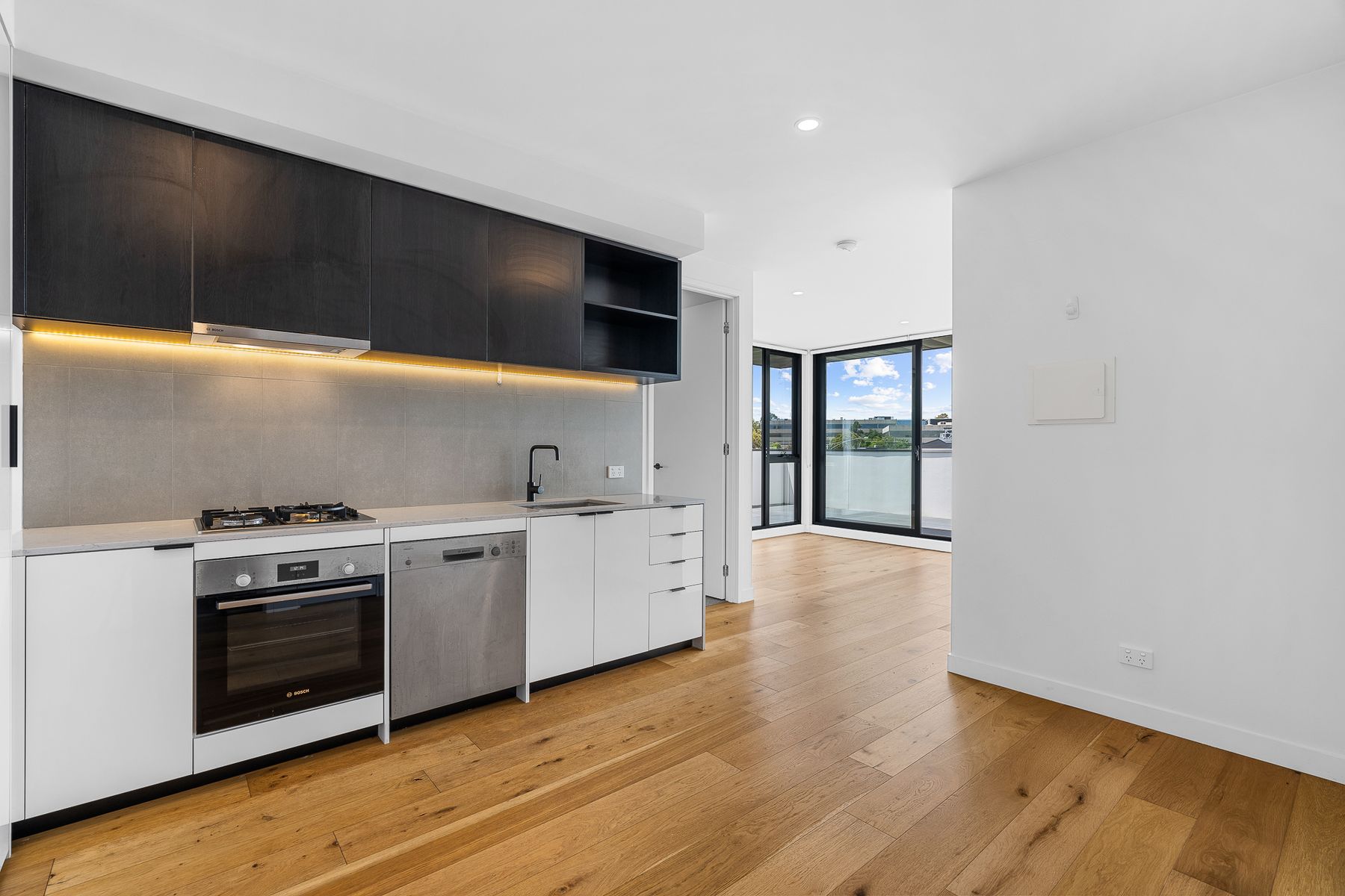 402/260 Burwood Hwy, Burwood, VIC 3125, Burwood - Thumbnail 3