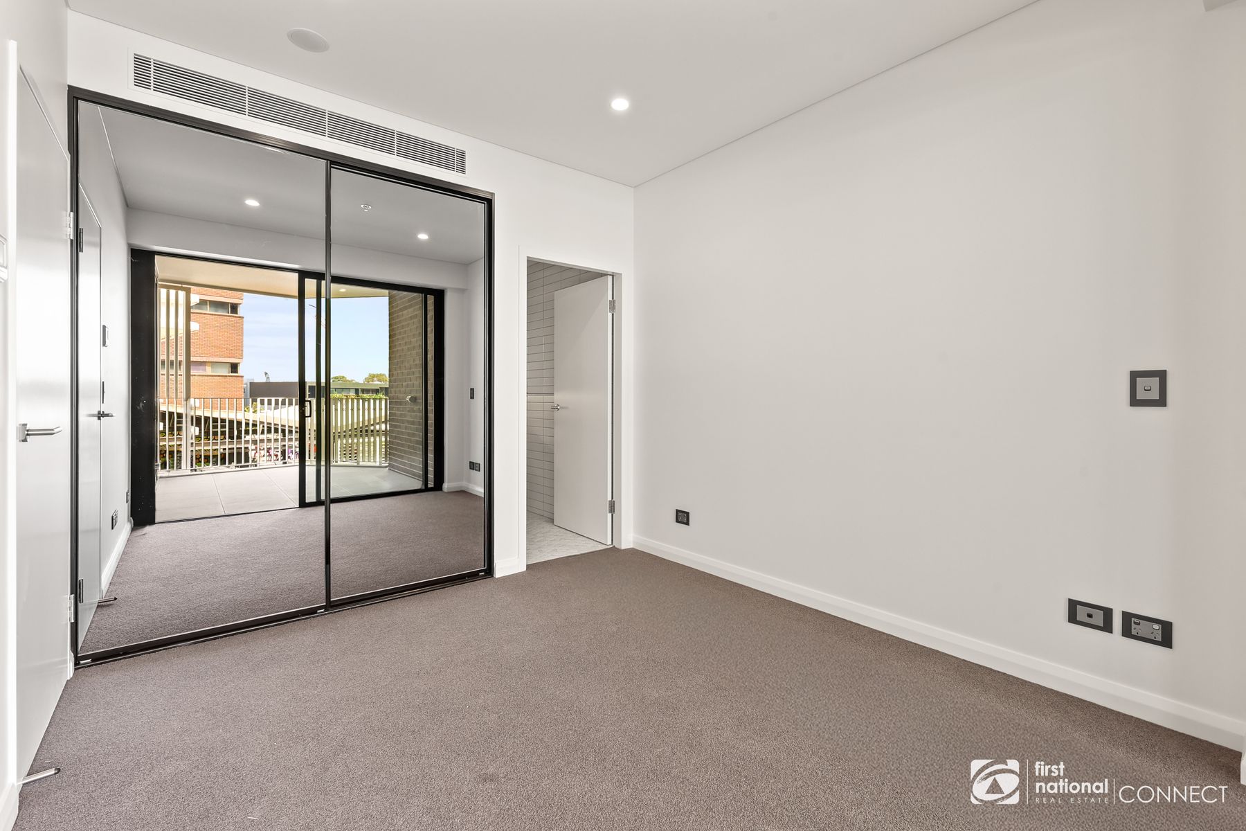 4.11/5 Regent St, Petersham NSW 2049, Petersham - Thumbnail 5