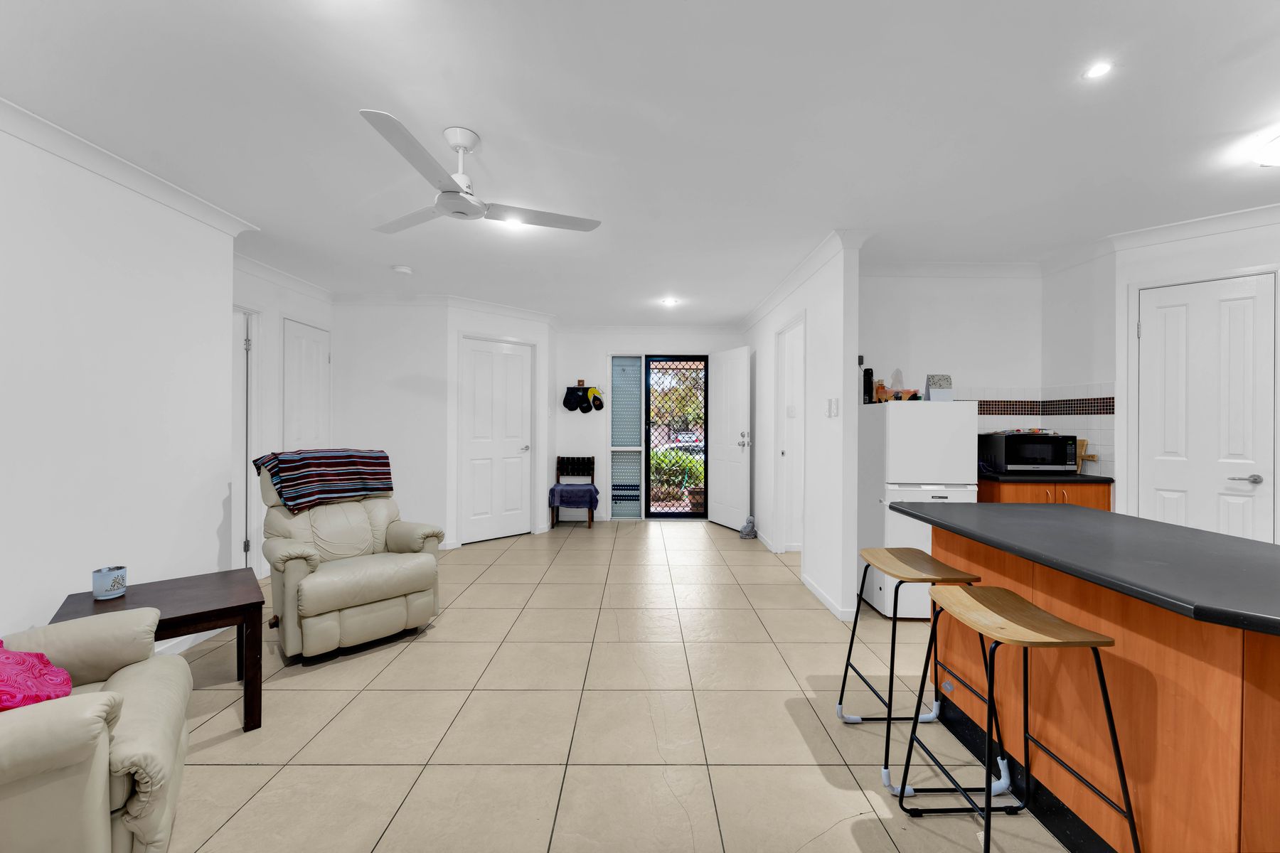 14 Yovan Court, Loganlea QLD 4131, Loganlea - Thumbnail 3