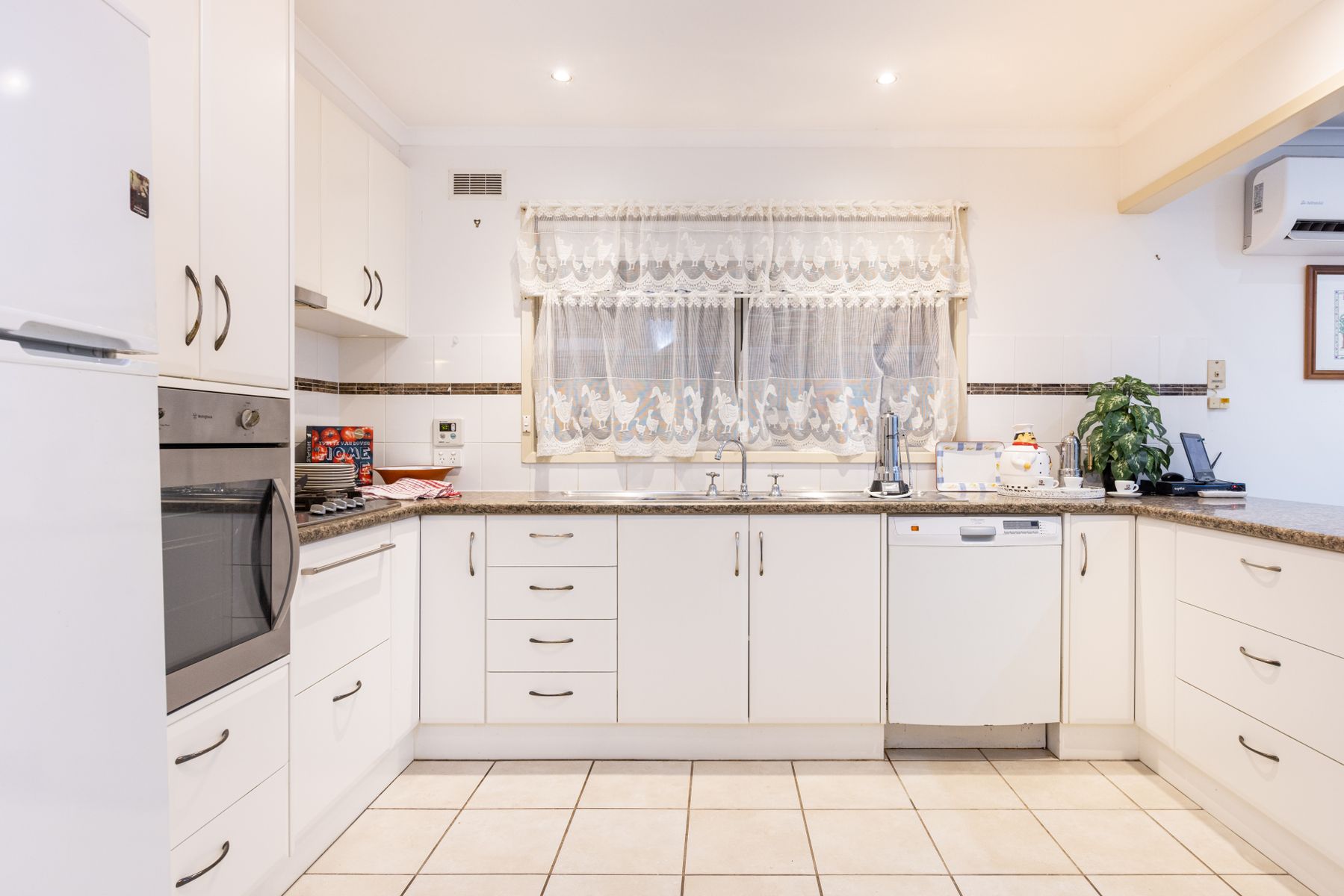 12 Hector Street, Mildura VIC 3500, Mildura - Thumbnail 4