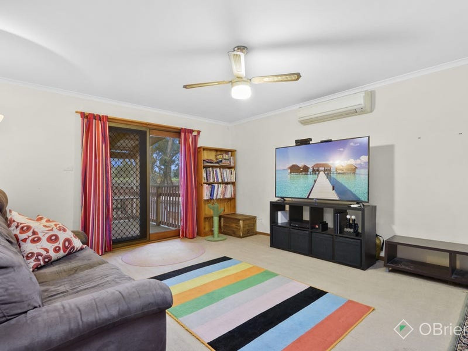 40 Aldridge Street, Endeavour Hills, VIC 3802, Endeavour Hills - Thumbnail 2