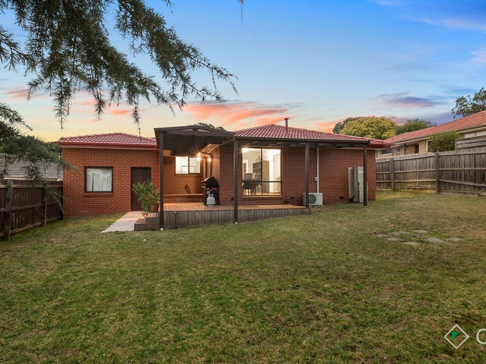 9 Lachlan Drive, Endeavour Hills, VIC 3802, Endeavour Hills - Thumbnail 8