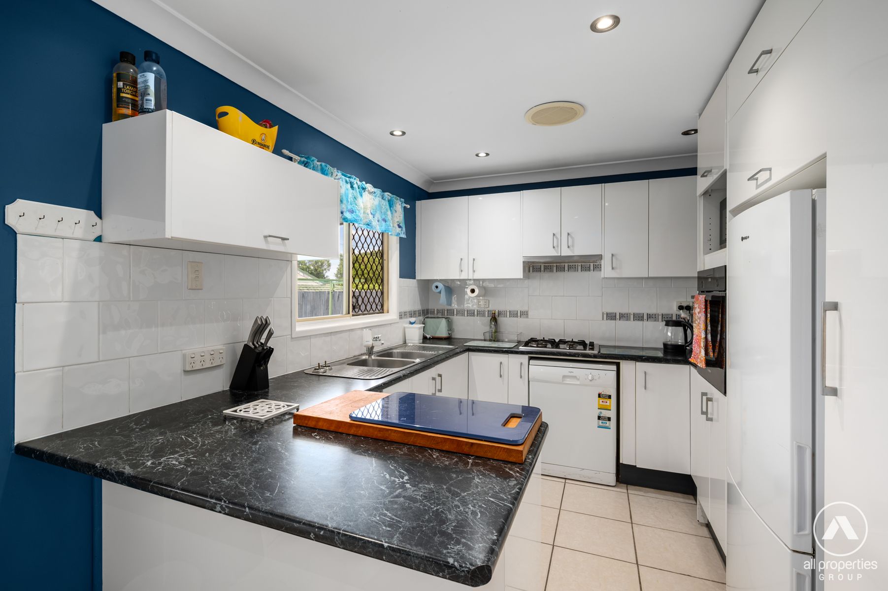 19 COFFEY STREET, Crestmead QLD 4132, Crestmead - Thumbnail 2