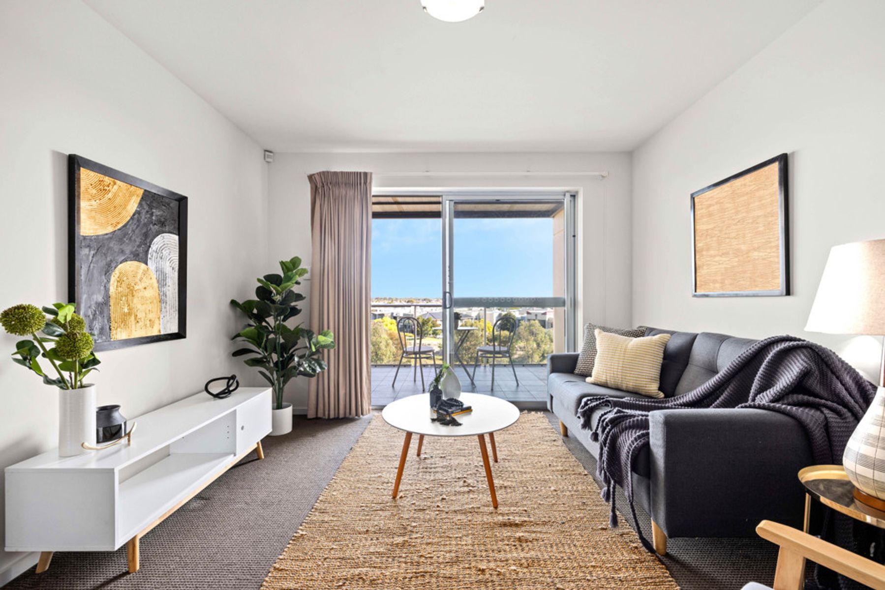 33/44, Mawson Lakes - Thumbnail 5