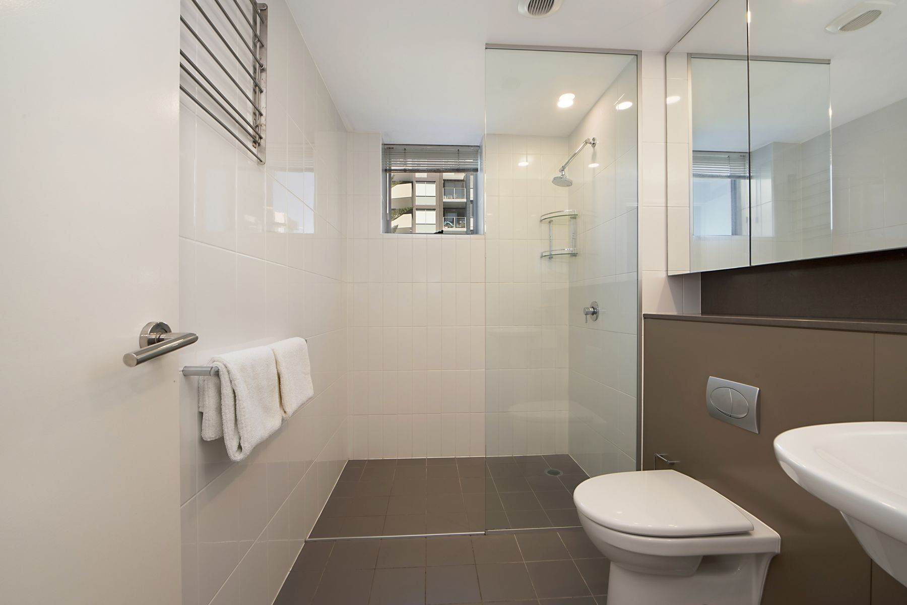201/5 Honeysuckle Drive, Newcastle NSW 2300, Newcastle - Thumbnail 8