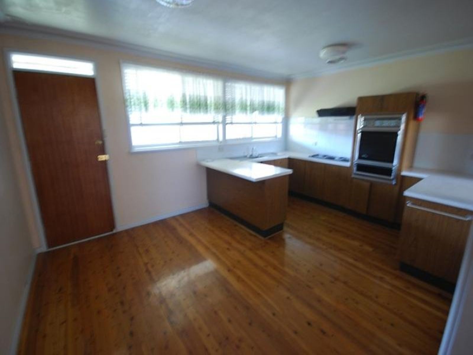 27 Herbert Street, Cambridge Park - Thumbnail 2