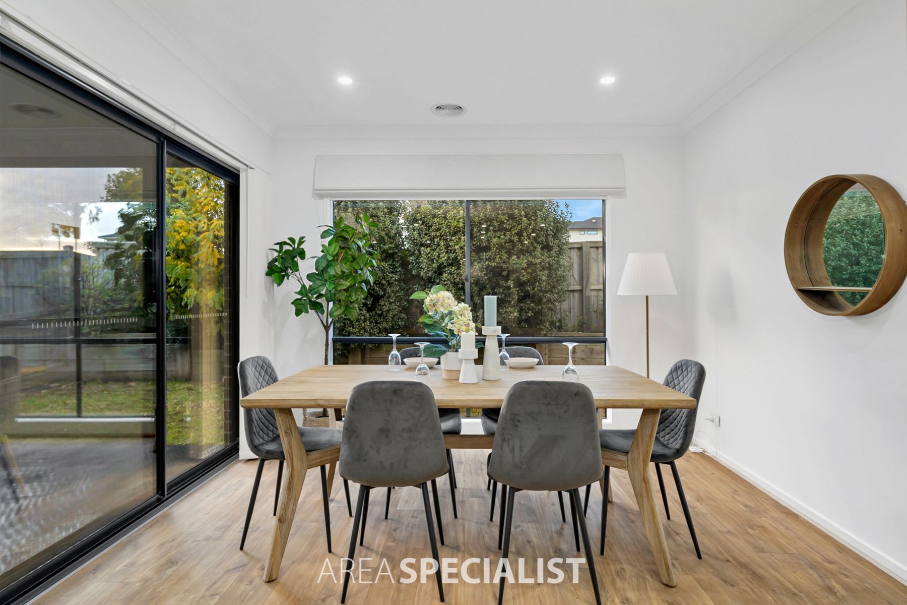 31 Ellaroo Circuit, Clyde North, VIC 3978, Clyde North - Thumbnail 8