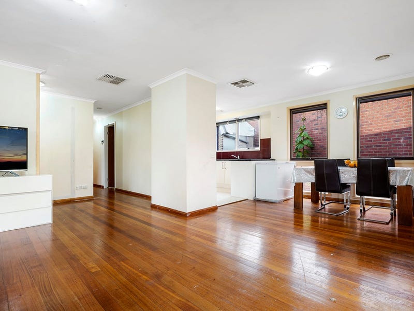 5 Millswyn Avenue, Hampton Park, VIC 3976, Hampton Park - Thumbnail 4