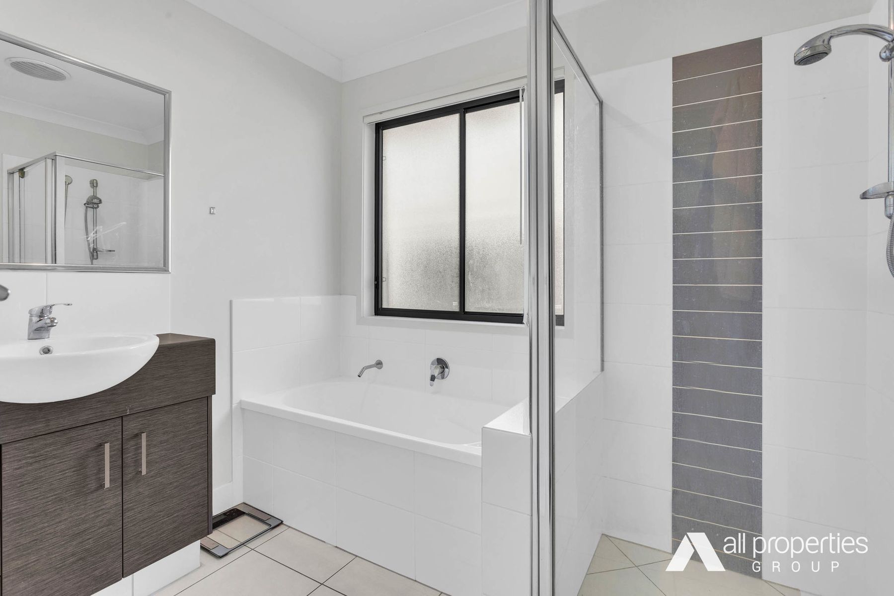 9 Saddleback Avenue, Redbank Plains QLD 4301, Redbank Plains - Thumbnail 4