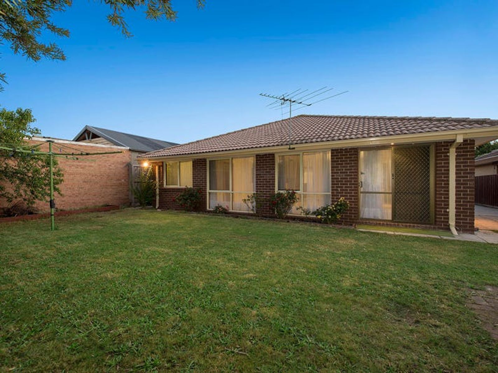 24 Eildon Road, Endeavour Hills, VIC 3802, Endeavour Hills - Thumbnail 5