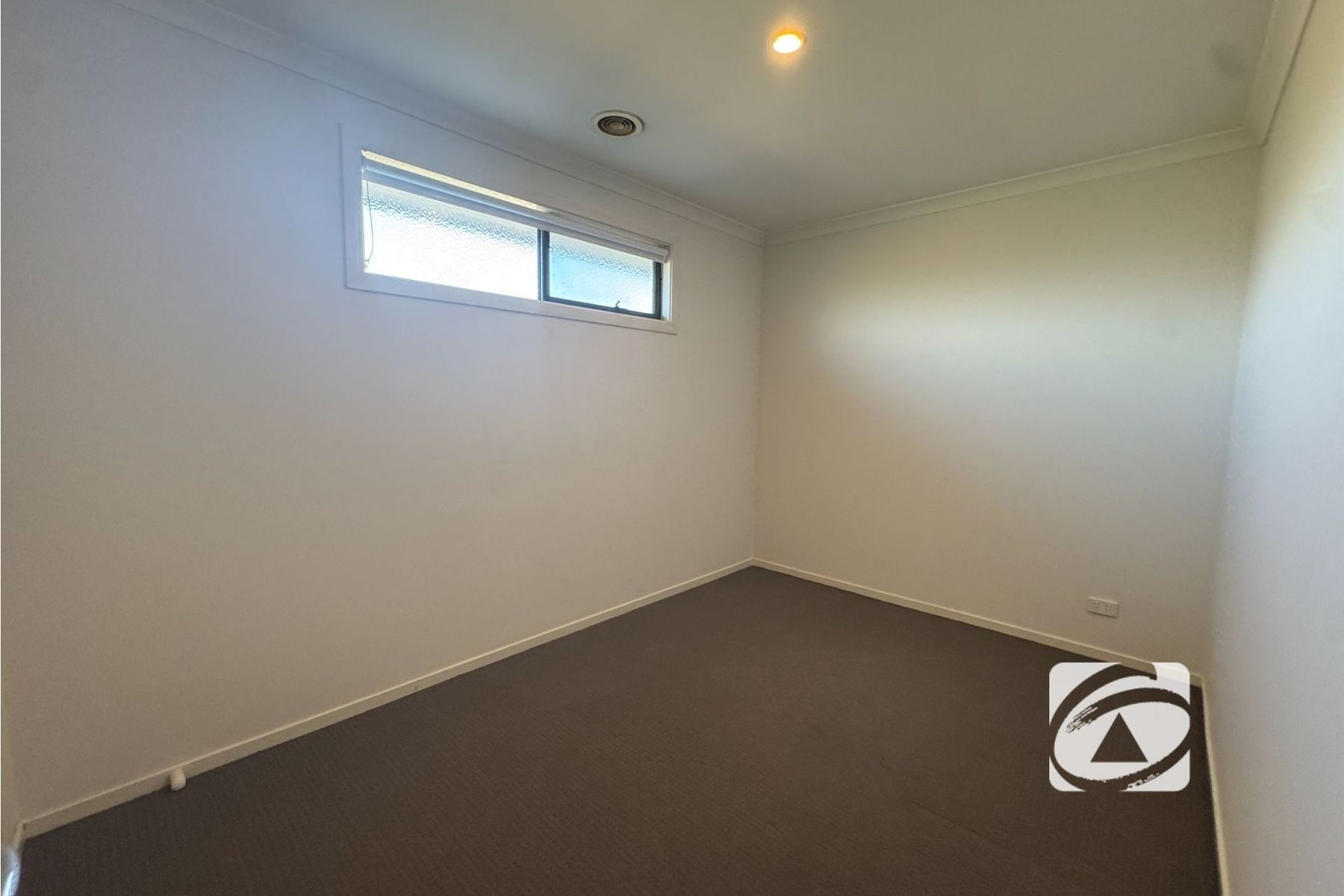 12 Fitzroy Street, Pakenham VIC 3810, Pakenham - Thumbnail 5