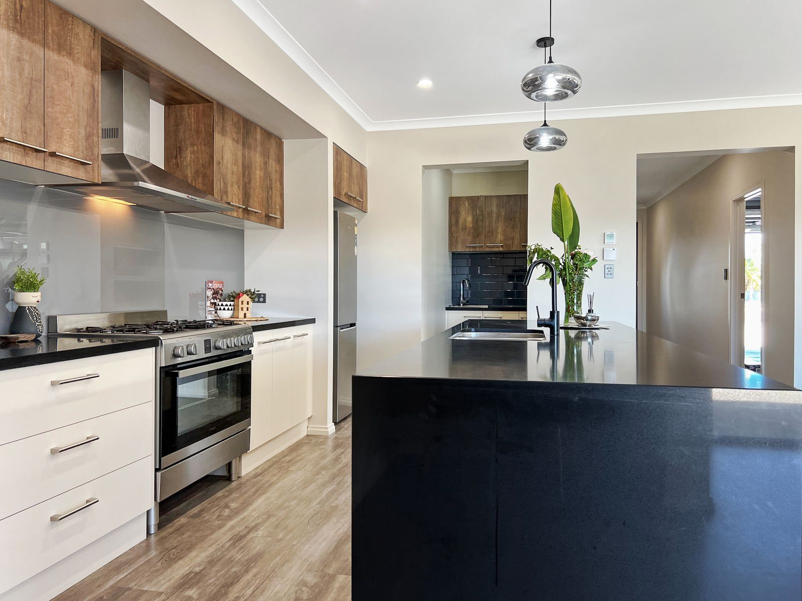 212 Sixteenth Street, Mildura VIC 3500, Mildura - Thumbnail 6