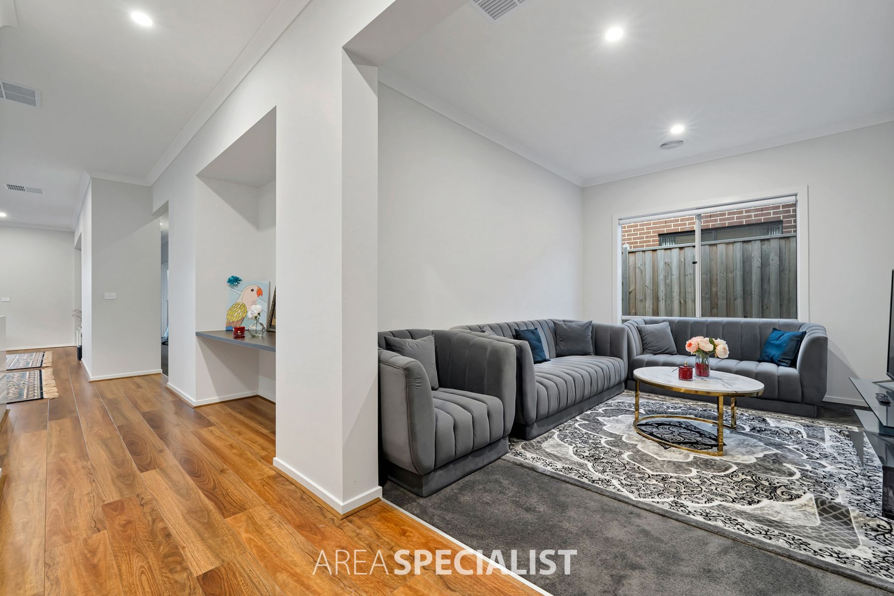 15 Gresall Street, Clyde North, VIC 3978, Clyde North - Thumbnail 6