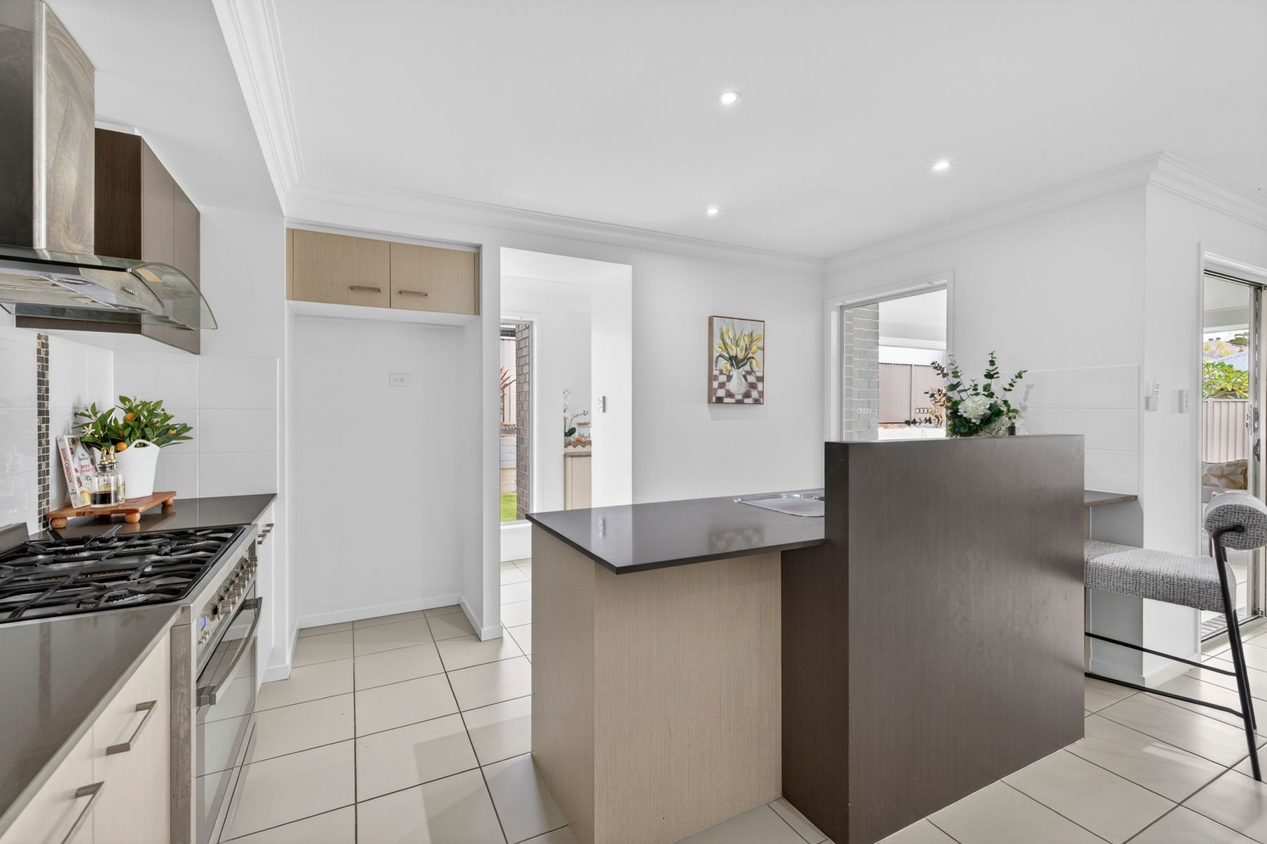45 Unwin Road, Redland Bay QLD 4165, Redland Bay - Thumbnail 8