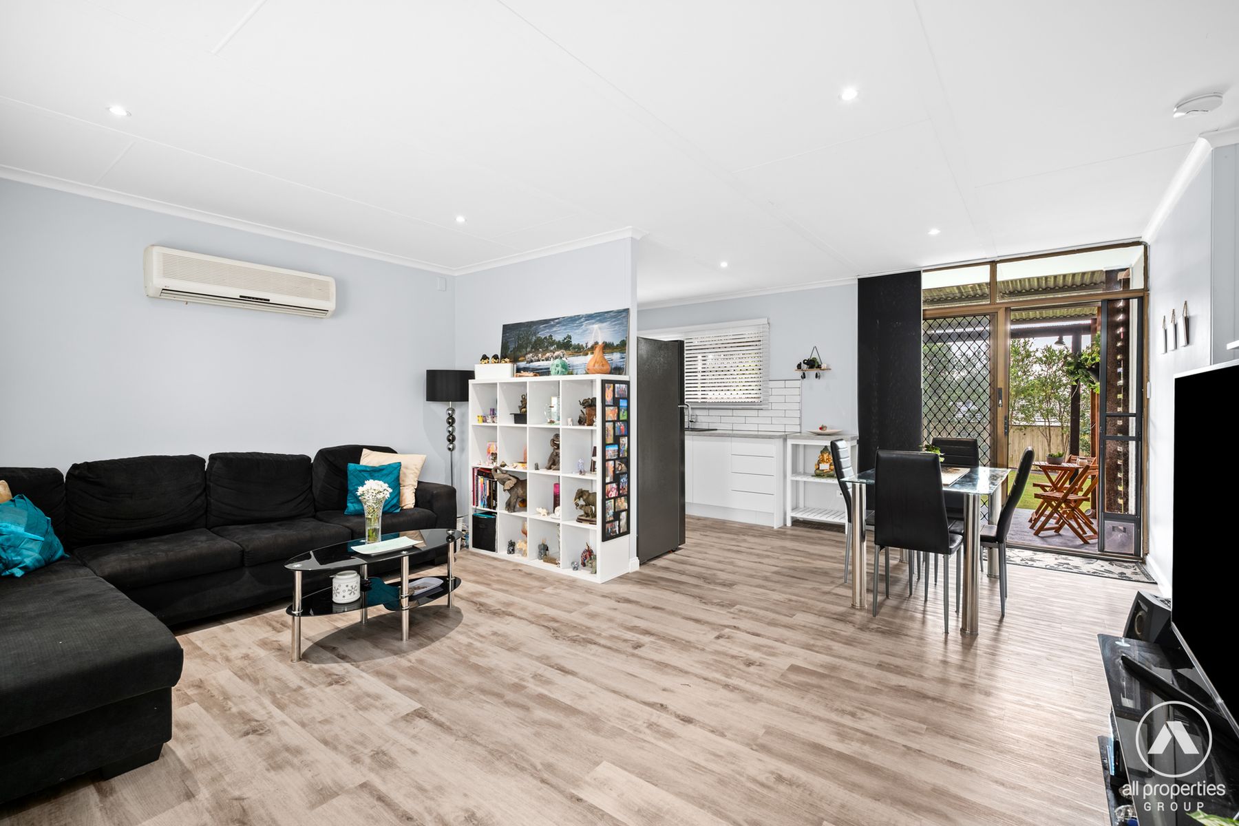52 Vansittart Road, Regents Park QLD 4118, Regents Park - Thumbnail 3