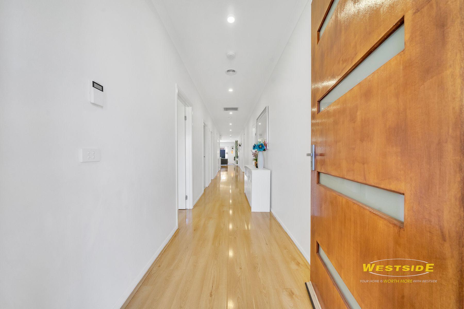 25 Cascade  Drive, Aintree VIC 3336, Aintree - Thumbnail 2