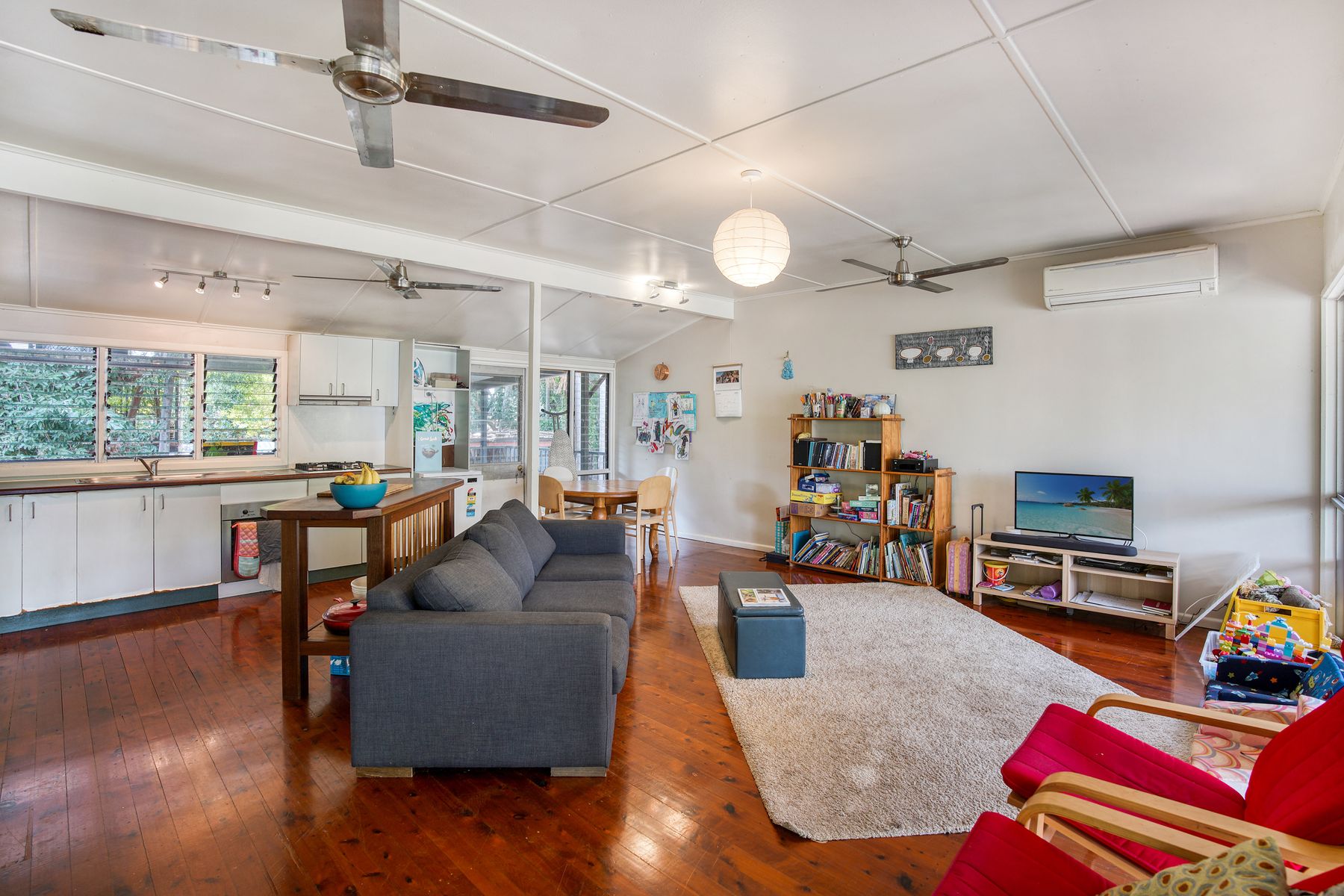 14 Bougainvilia Street, Nightcliff NT 0810, Nightcliff - Thumbnail 2