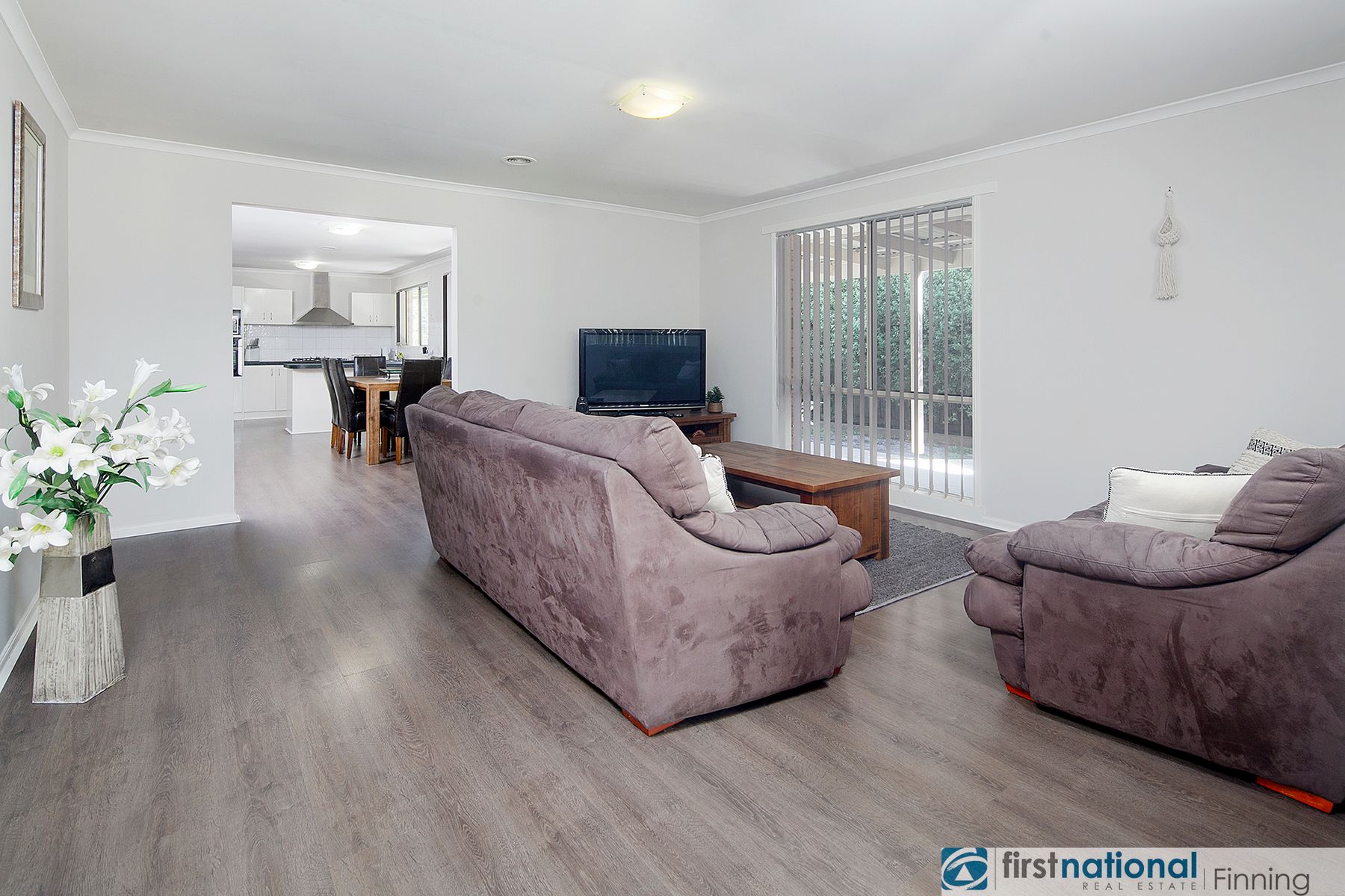 45 Trafalgar Way, Cranbourne East VIC 3977, Cranbourne East - Thumbnail 5