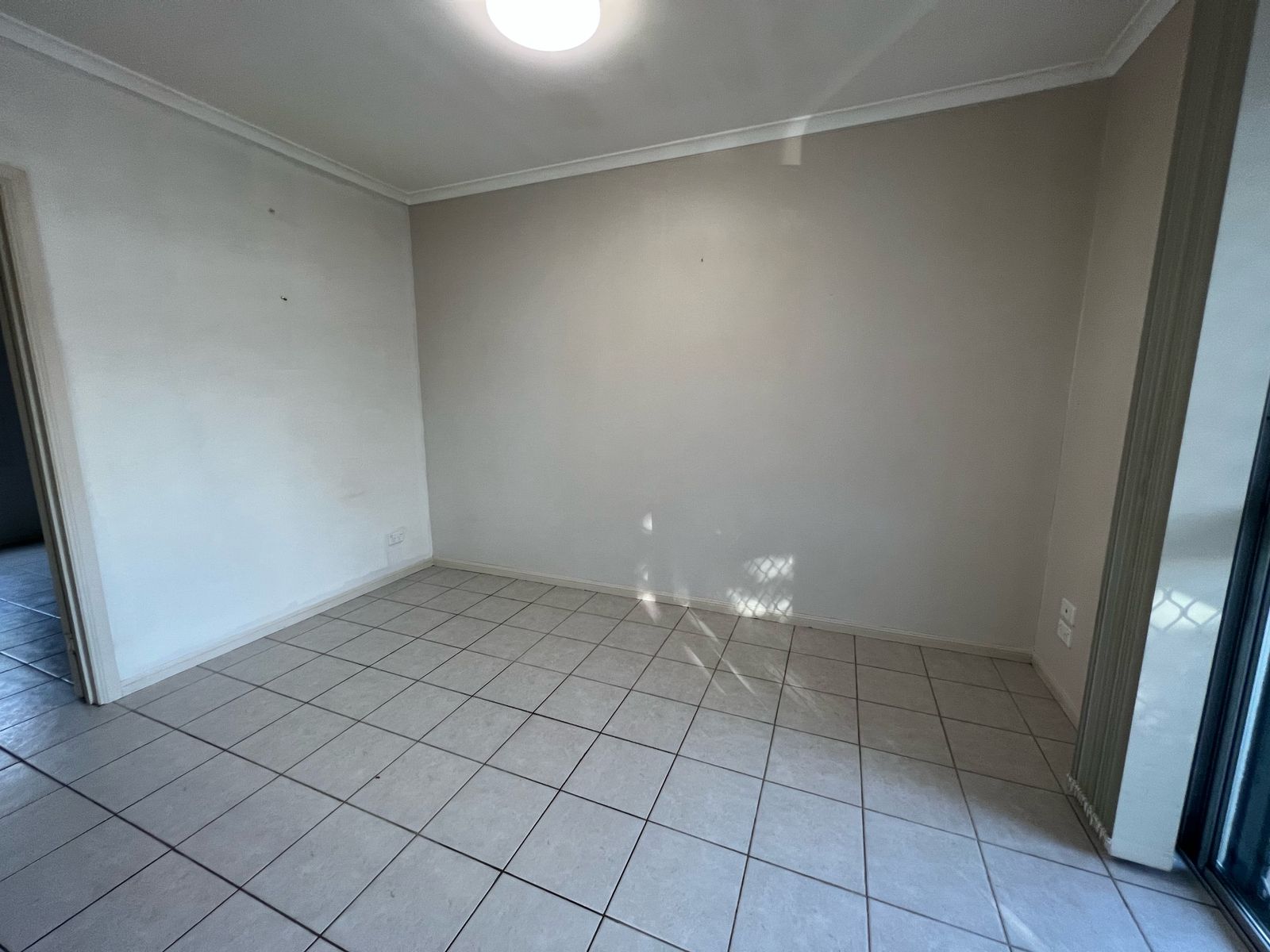 2/39 Sunset Boulevard, Surfers Paradise QLD 4217, Surfers Paradise - Thumbnail 5