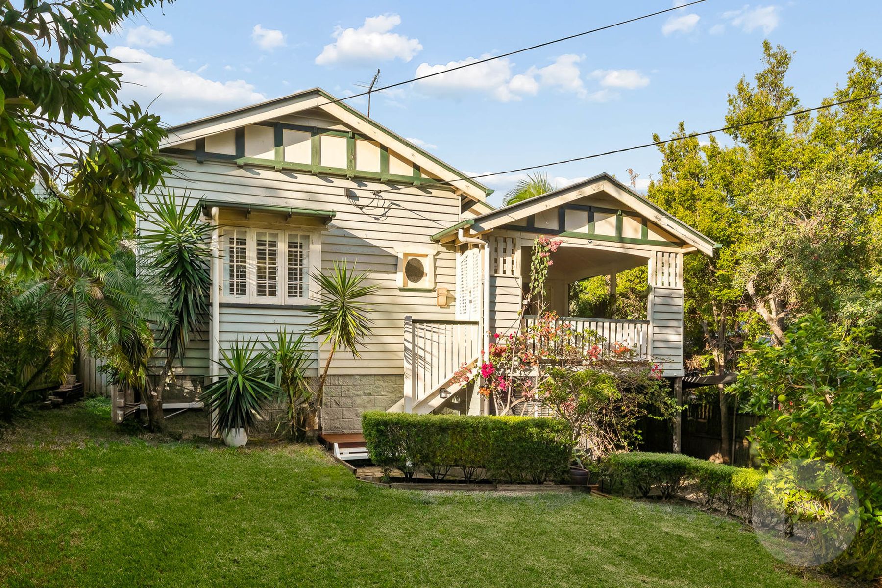 25 Bott Street