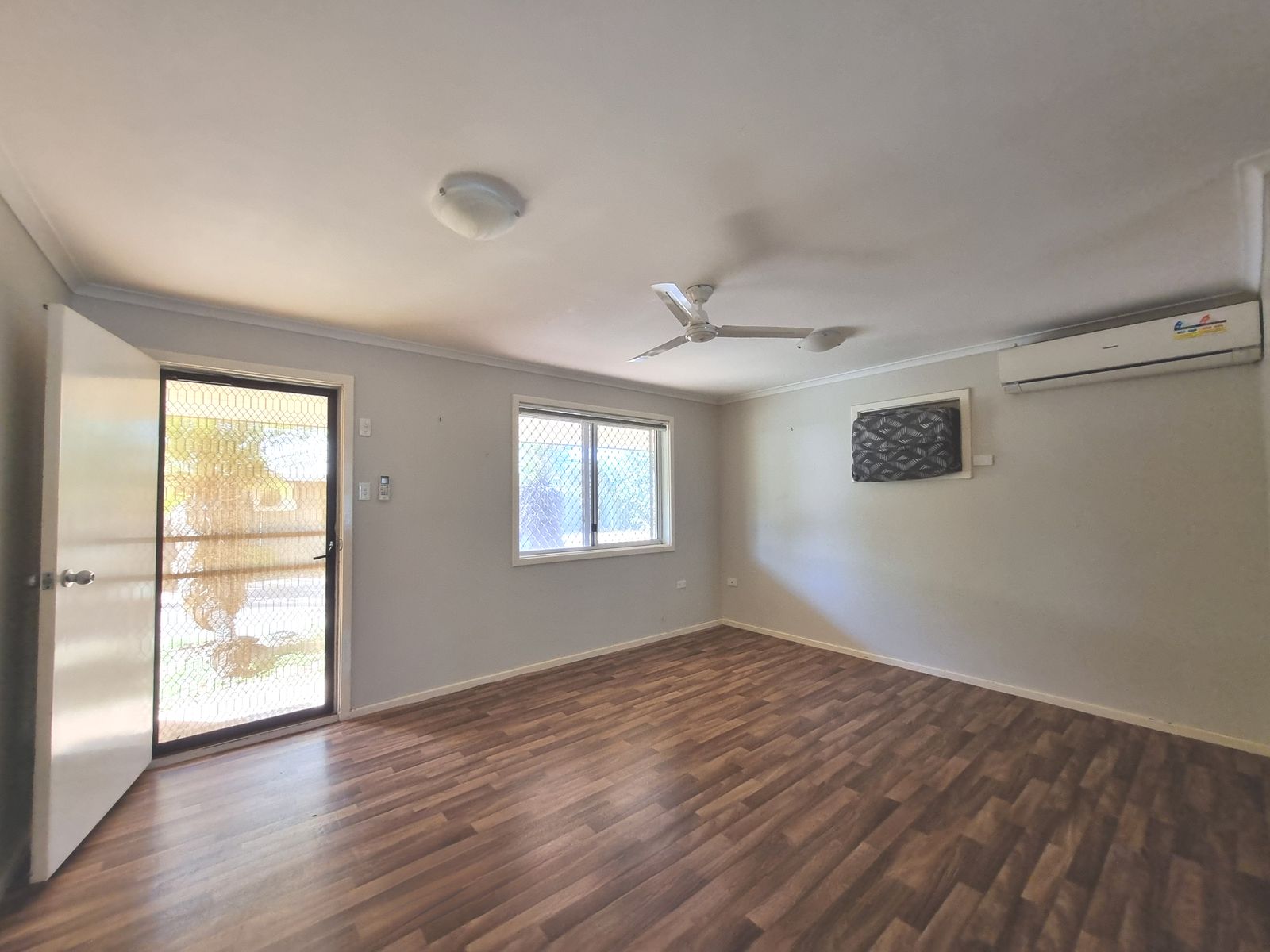 4F Wotherspoon Road, Millars Well WA 6714, Millars Well - Thumbnail 2