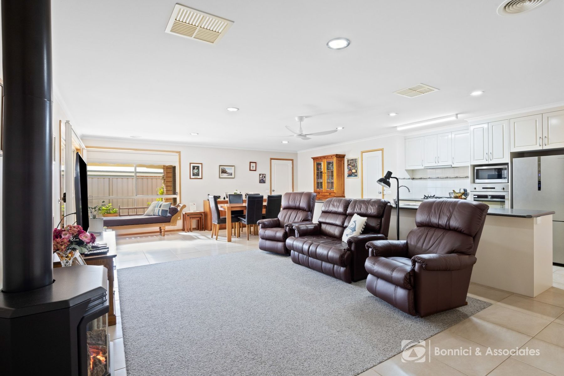 48 Golflinks Avenue, West Wodonga VIC 3690, West Wodonga - Thumbnail 3