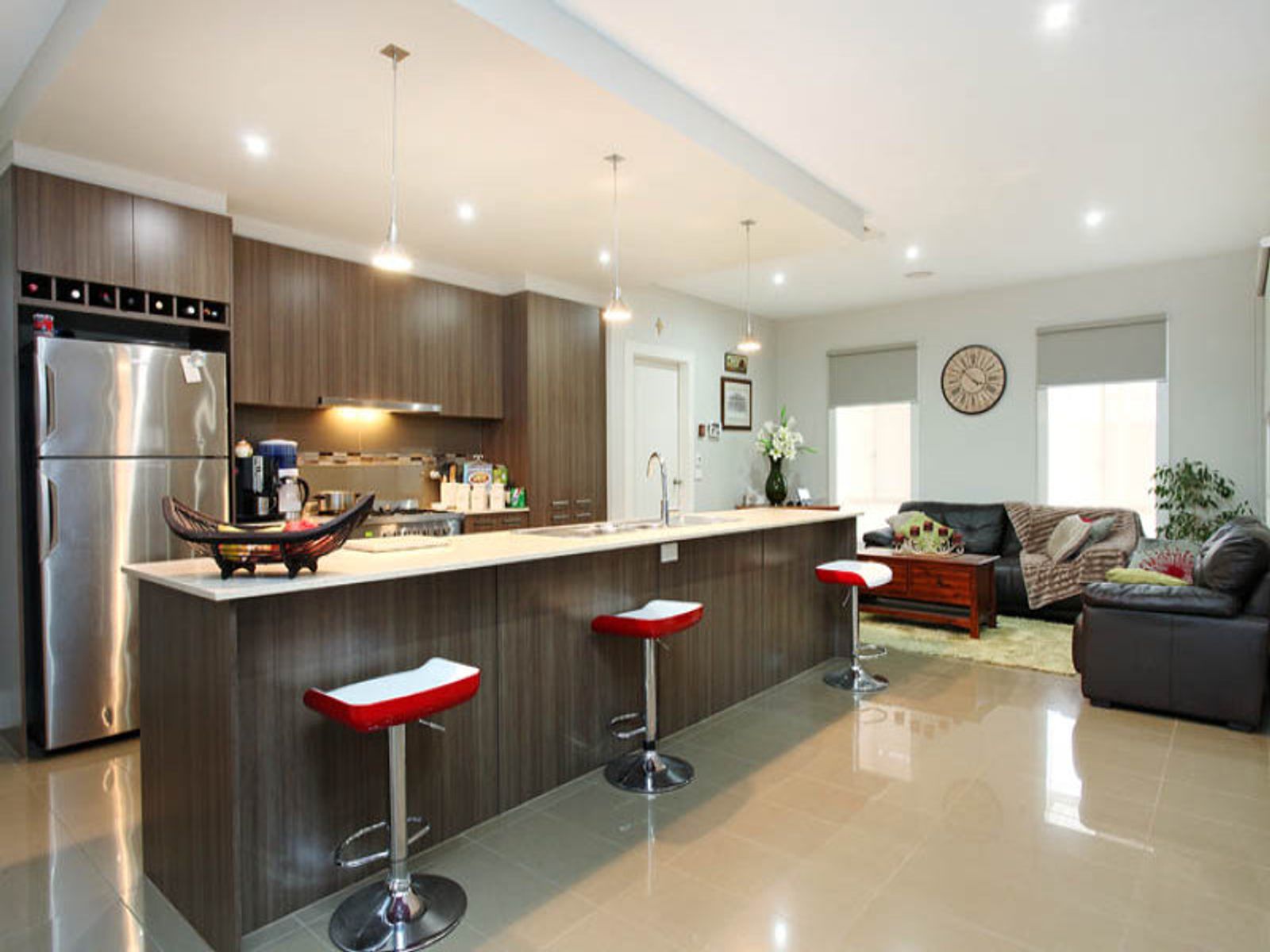 28 Portman Avenue, Melton West VIC 3337, Melton West - Thumbnail 2