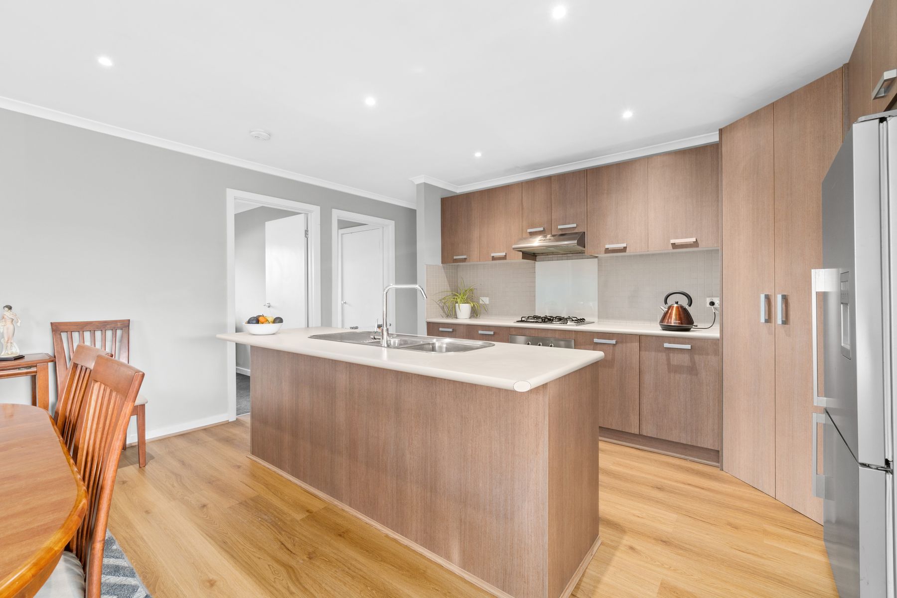 16 Lawn Avenue, Traralgon VIC 3844, Traralgon - Thumbnail 4