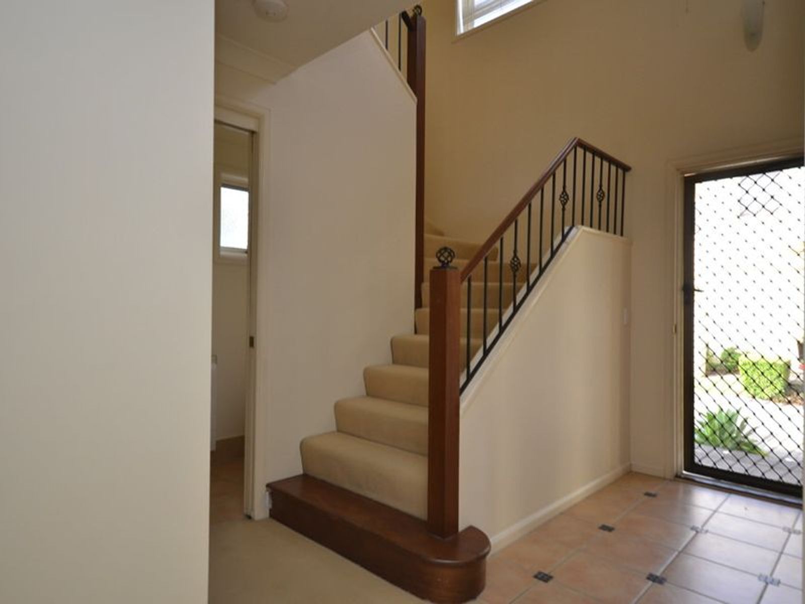 18/99 Heeb Street, Benowa QLD 4217, Benowa - Thumbnail 5
