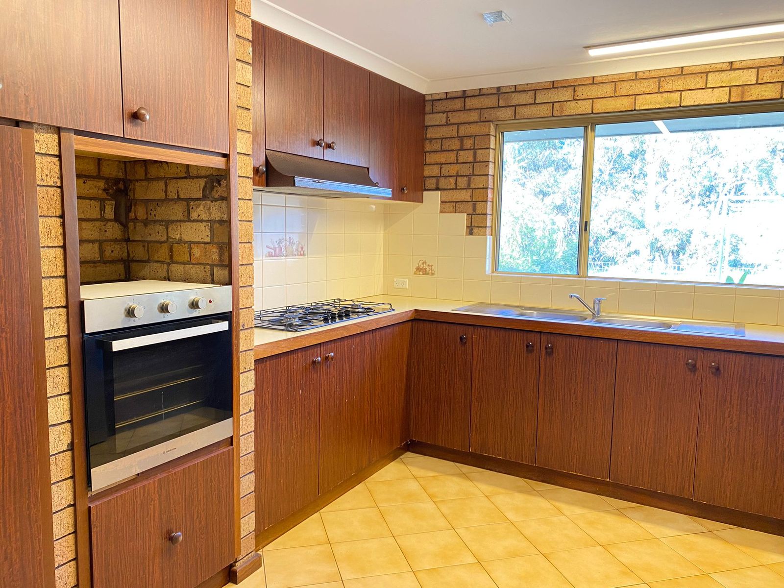 12 Isaacs Street, Busselton WA 6280, Busselton - Thumbnail 6