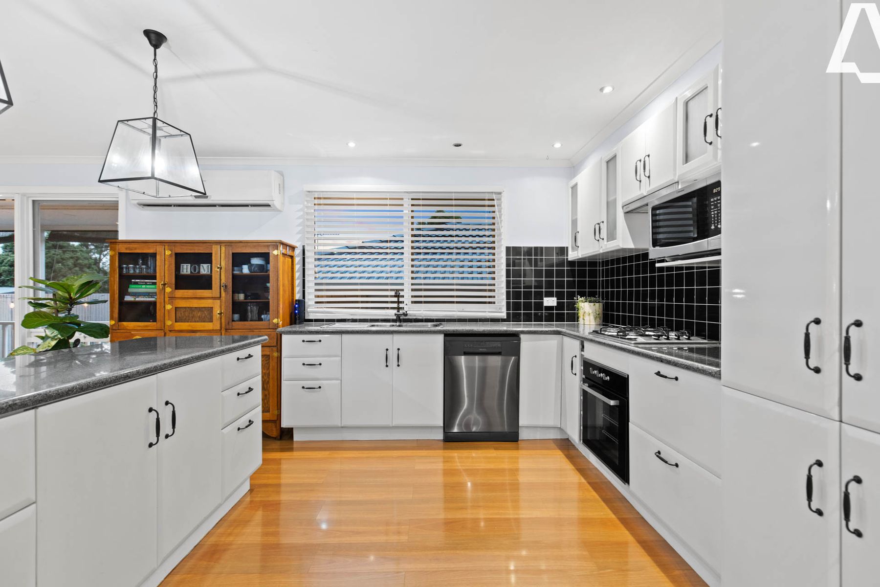 8 Indigofera Way, Langwarrin, VIC 3910, Langwarrin - Thumbnail 4