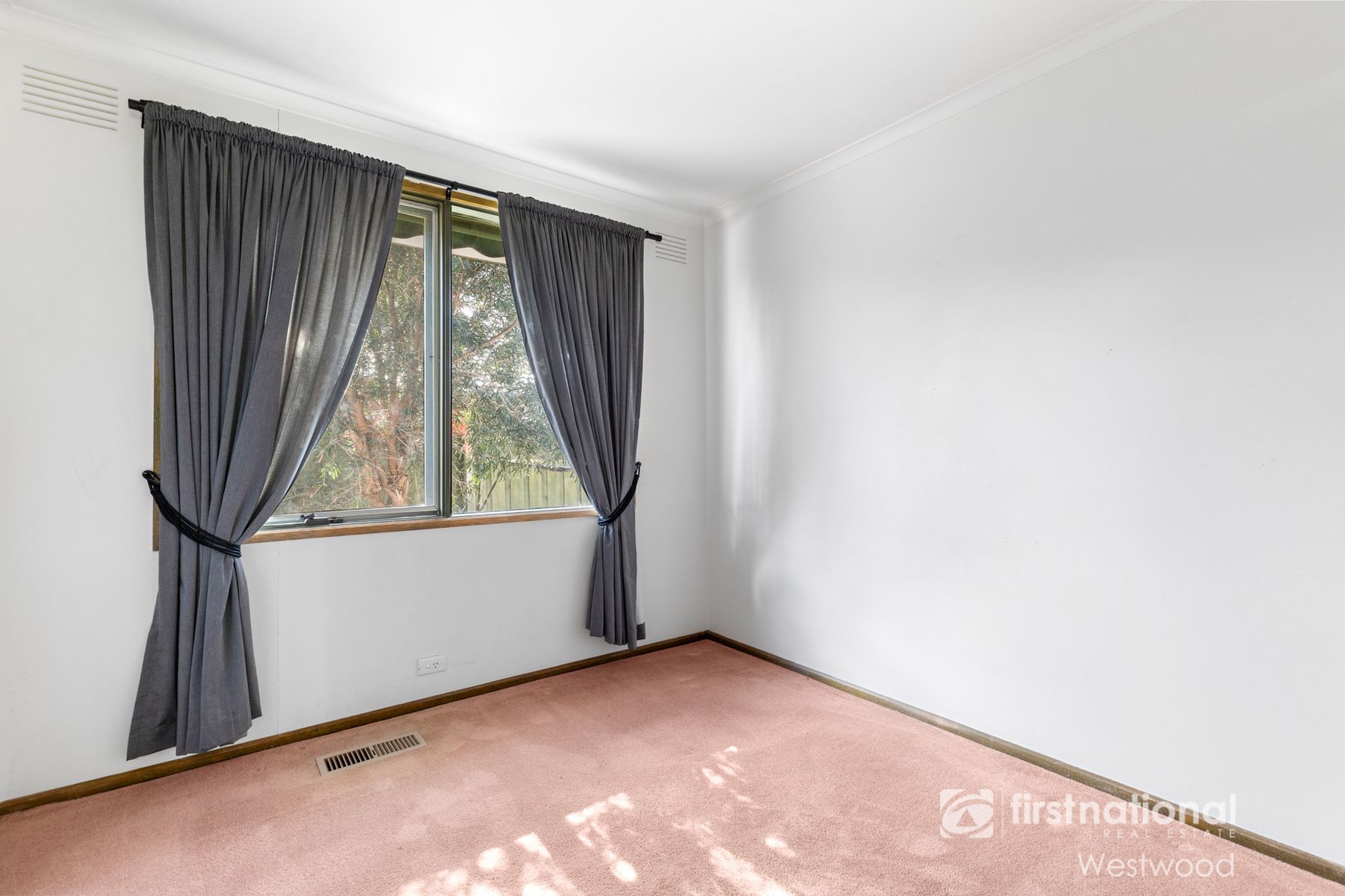6 Shoalhaven Street, Werribee VIC 3030, Werribee - Thumbnail 6