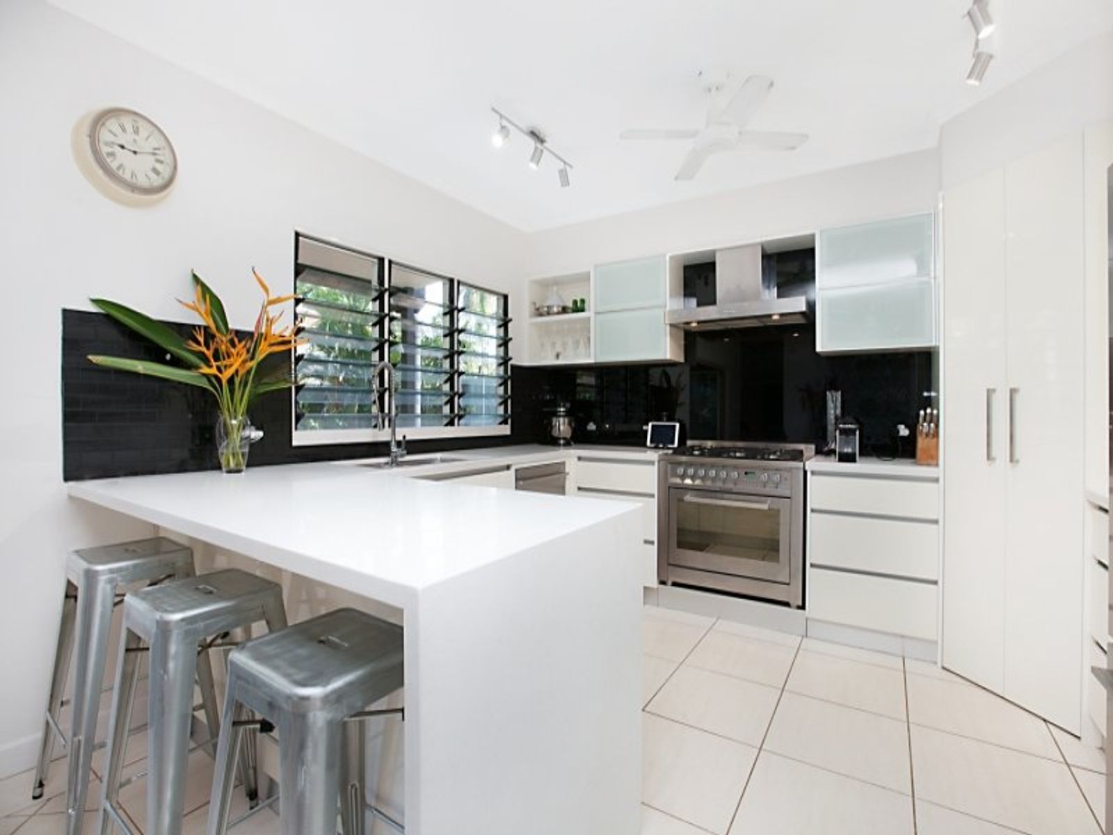 112 Yanyula Drive, Anula, NT 0812, Anula - Thumbnail 2