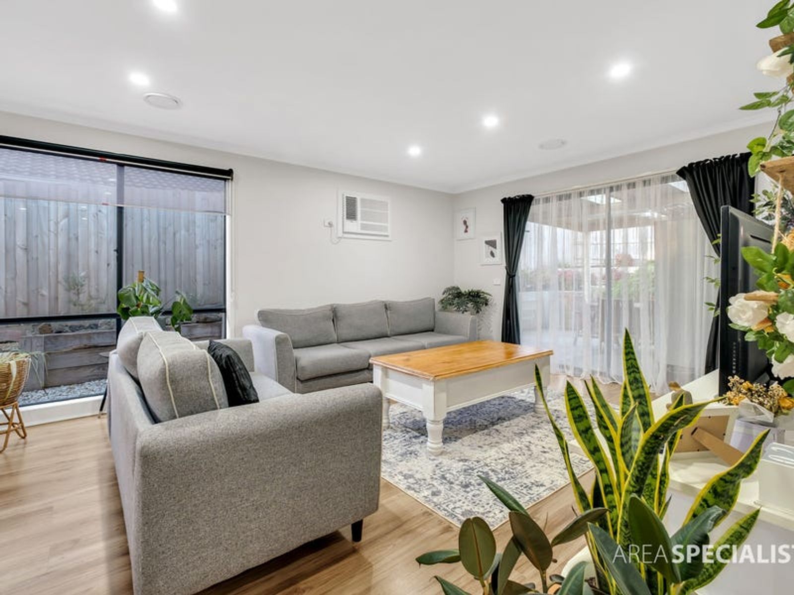 16 Valley View Rise, Hampton Park, VIC 3976, Hampton Park - Thumbnail 4