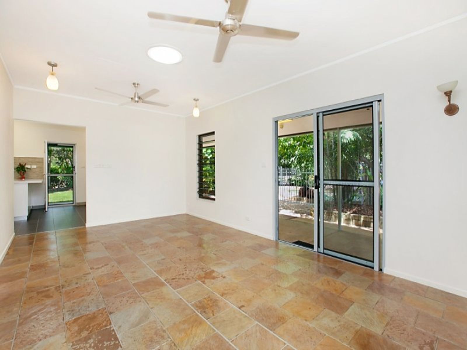 29 Sanderling Street, Wulagi NT 0812, Wulagi - Thumbnail 5