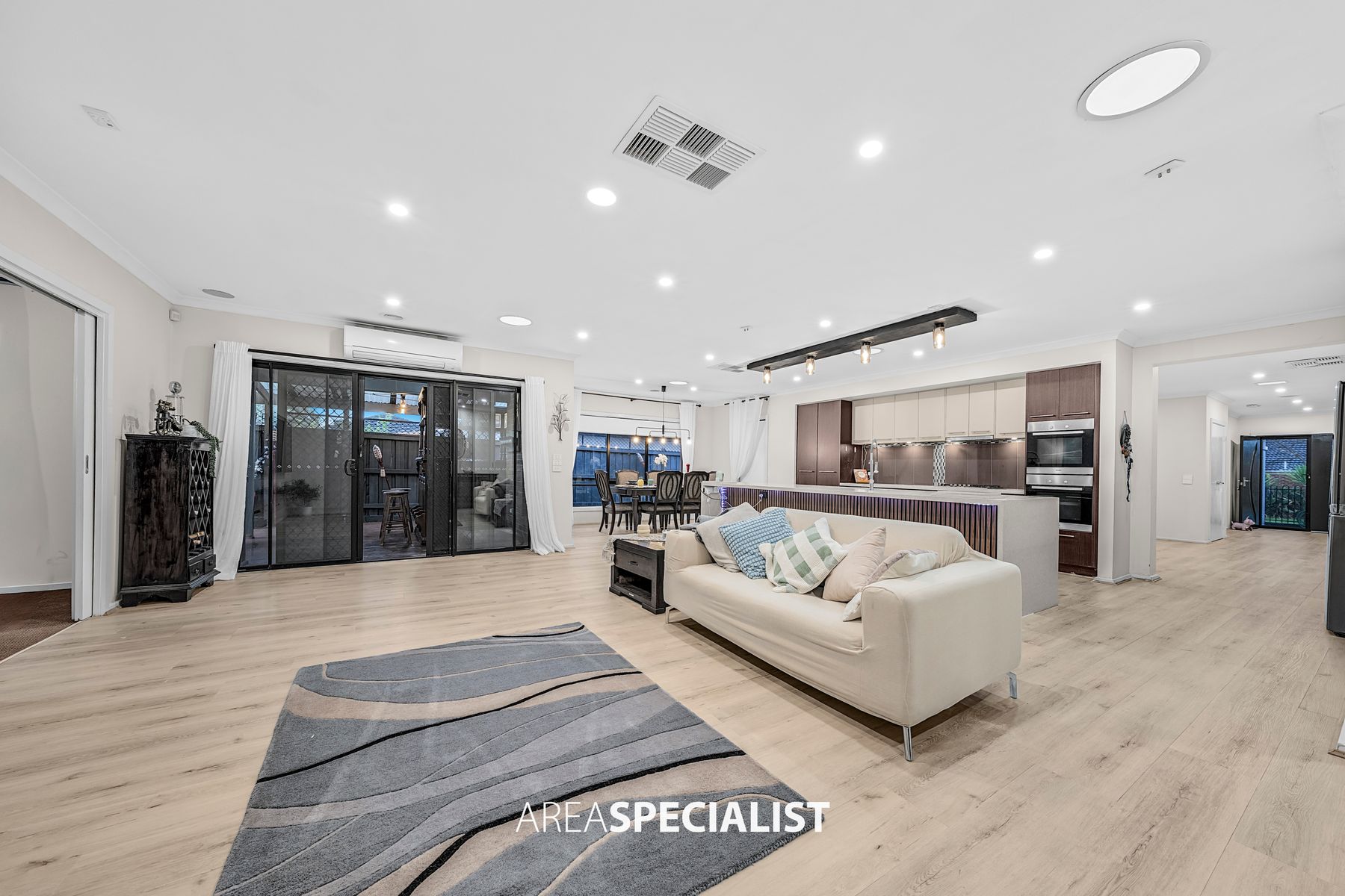 11 Red Mallee Court, Lyndhurst, Lyndhurst - Thumbnail 8