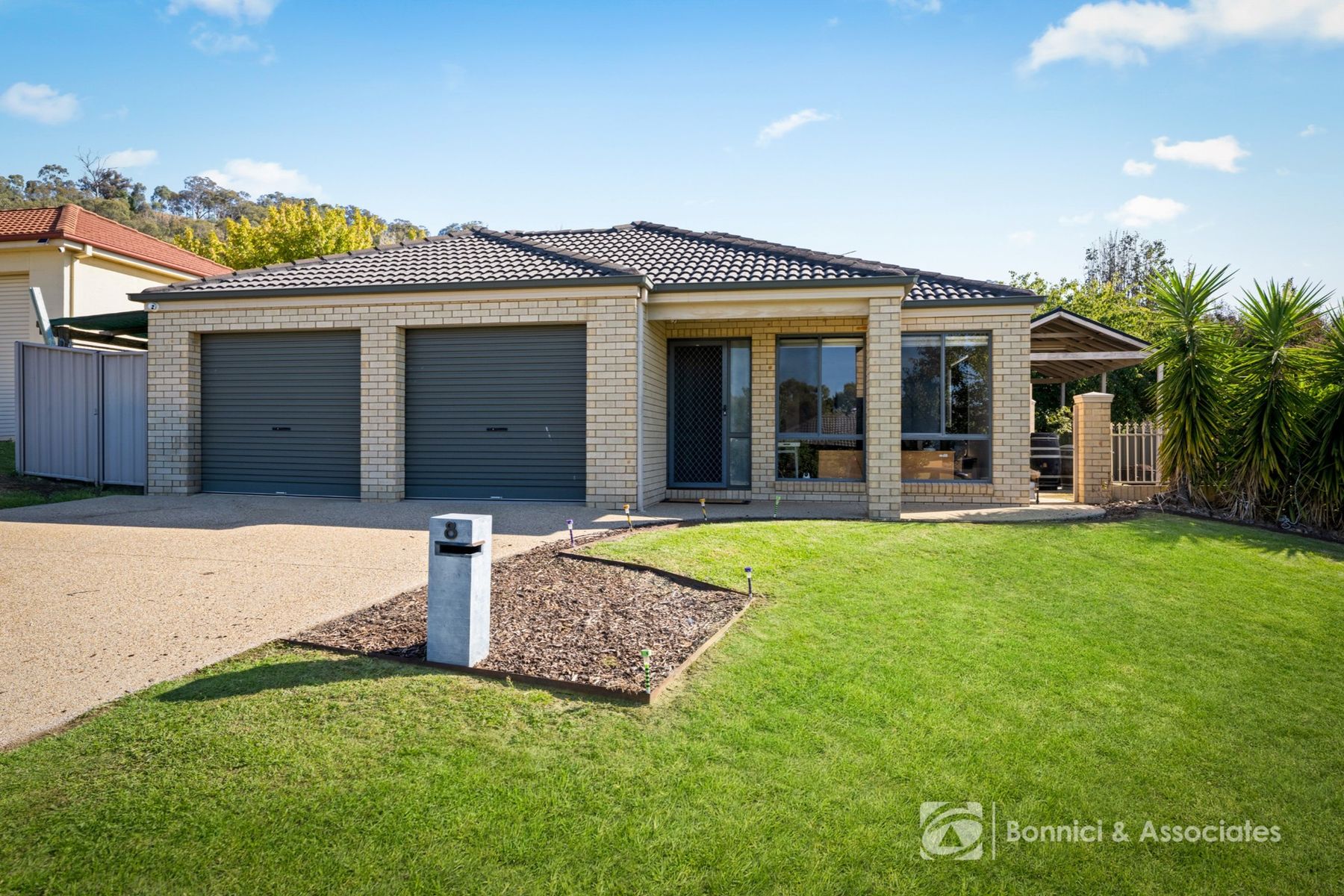 8 Latrobe Court, West Wodonga VIC 3690